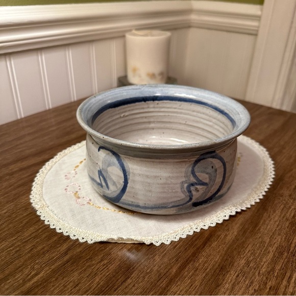 Blue Brushed Wheel Thrown Half Cylinder Round Bowl Crock Signed Studio Pottery - Picture 1 of 8